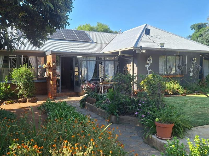 4 Bedroom Property for Sale in Roosheuwel North West